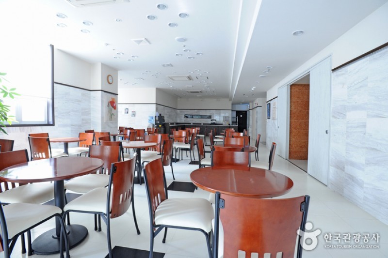 Toyoko Inn Hotel - Busan Station 2  (24/51)