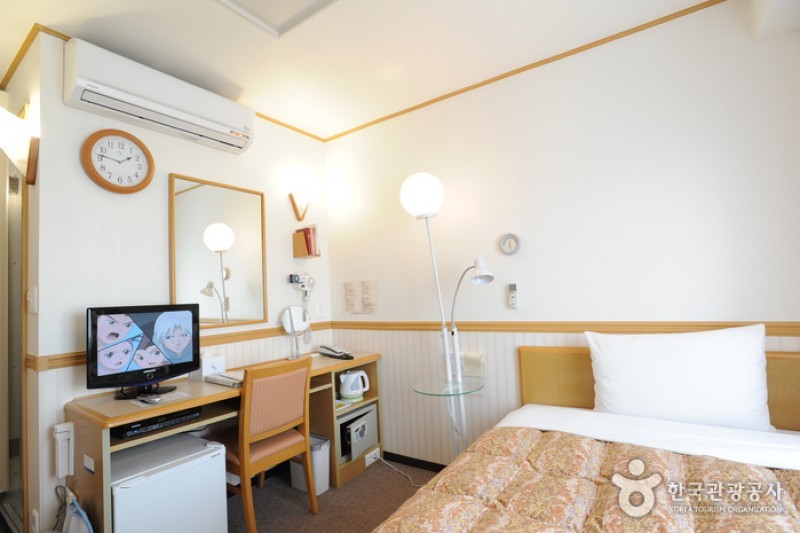 Toyoko Inn Hotel - Busan Station 2  (26/51)