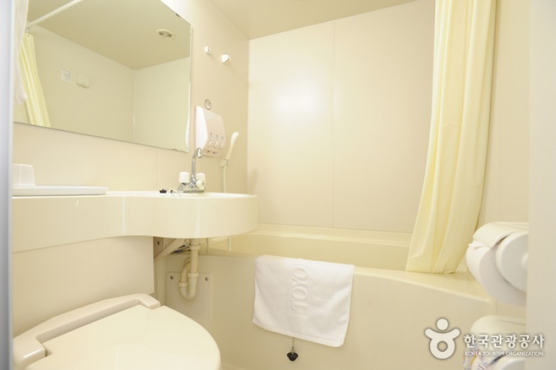 Toyoko Inn Hotel - Busan Station 2  (28/51)