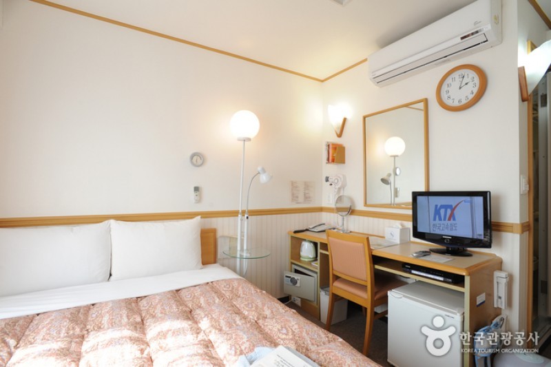 Toyoko Inn Hotel - Busan Station 2  (31/51)