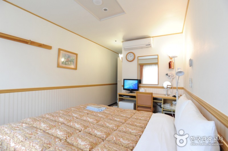 Toyoko Inn Hotel - Busan Station 2  (36/51)