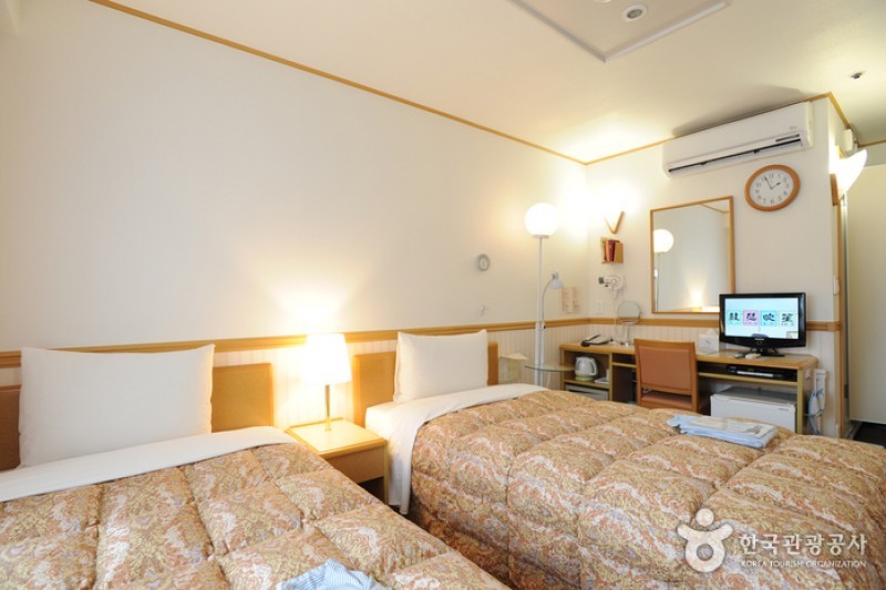 Toyoko Inn Hotel - Busan Station 2  (40/51)