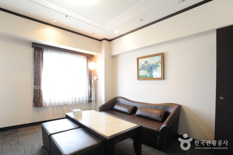 Toyoko Inn Hotel - Busan Station 2  (42/51)