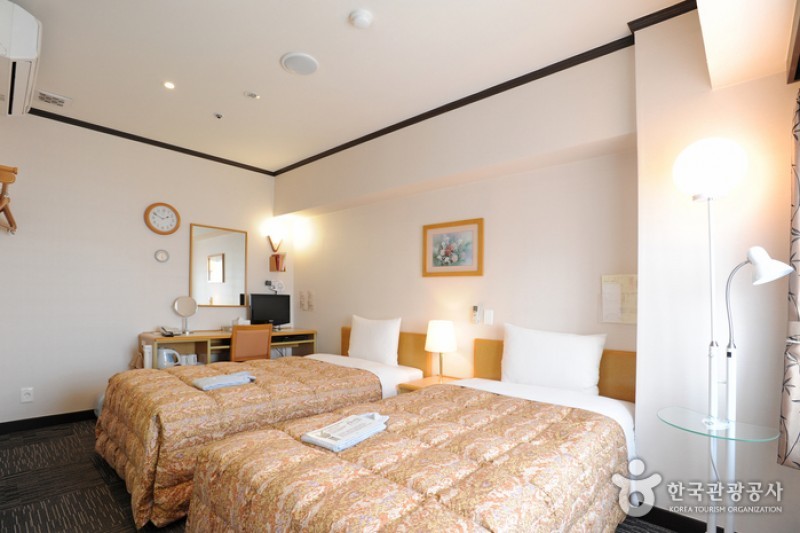 Toyoko Inn Hotel - Busan Station 2  (44/51)