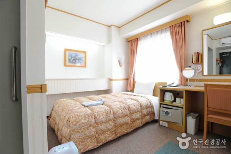 Toyoko Inn Hotel - Busan Station 2  (47/51)