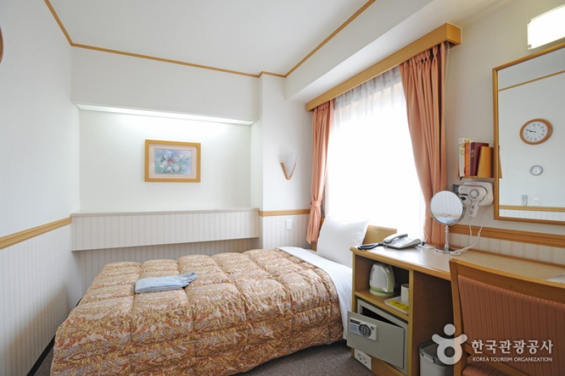 Toyoko Inn Hotel - Busan Station 2  (50/51)