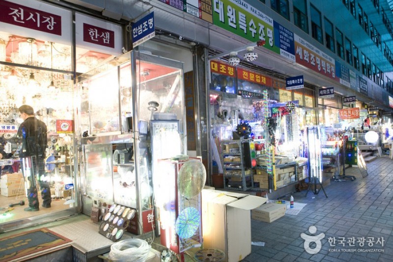 Gukje Market Lighting Street  (11/13)