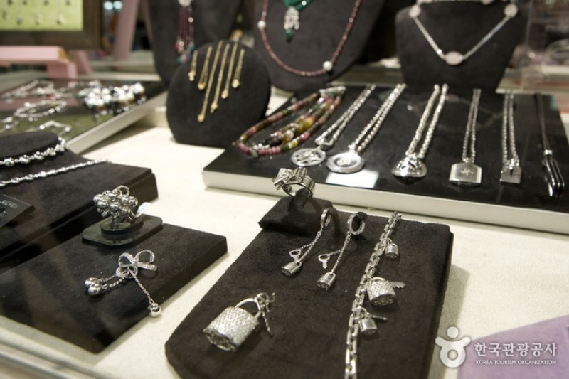 Gukje Market Section No.3  (1/13)