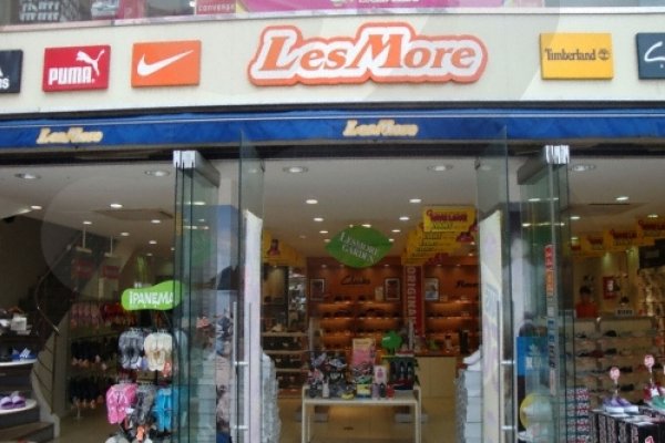 LesMore