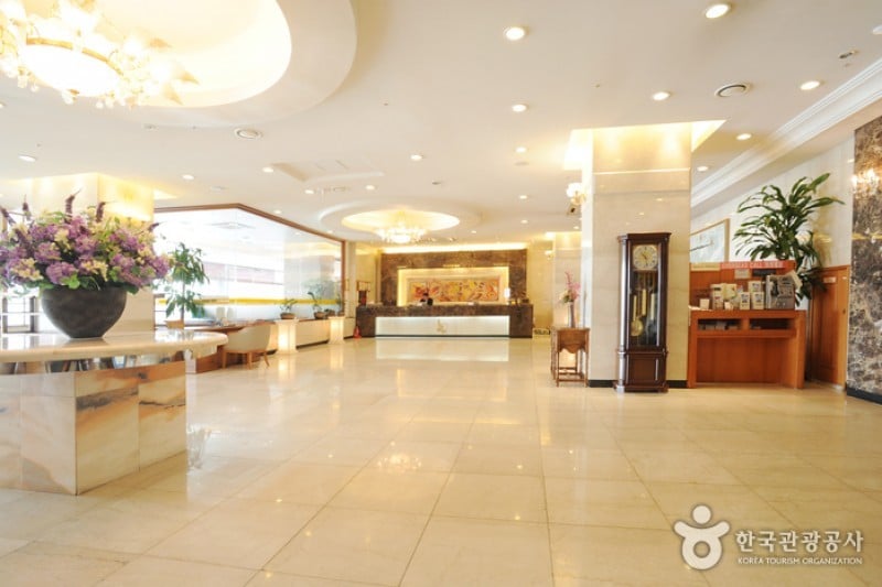 Homers Hotel  (14/40)