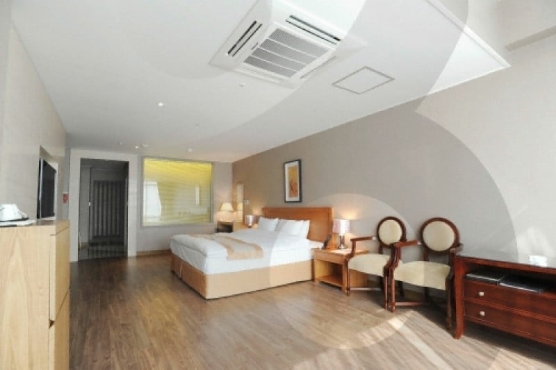 Homers Hotel  (29/40)