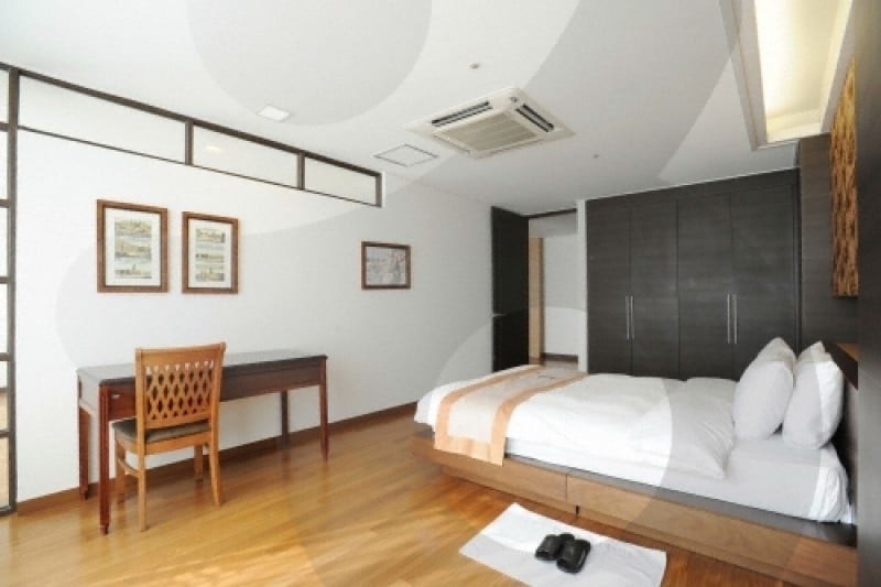 Homers Hotel  (34/40)