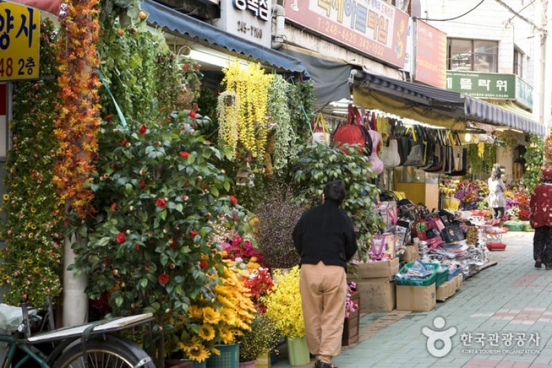 Gwangbok-ro Arirang Street  (8/11)