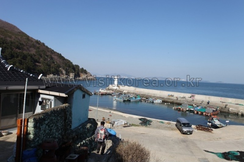 Gadeokdo Lighthouse (가덕도 등대) (2/2)