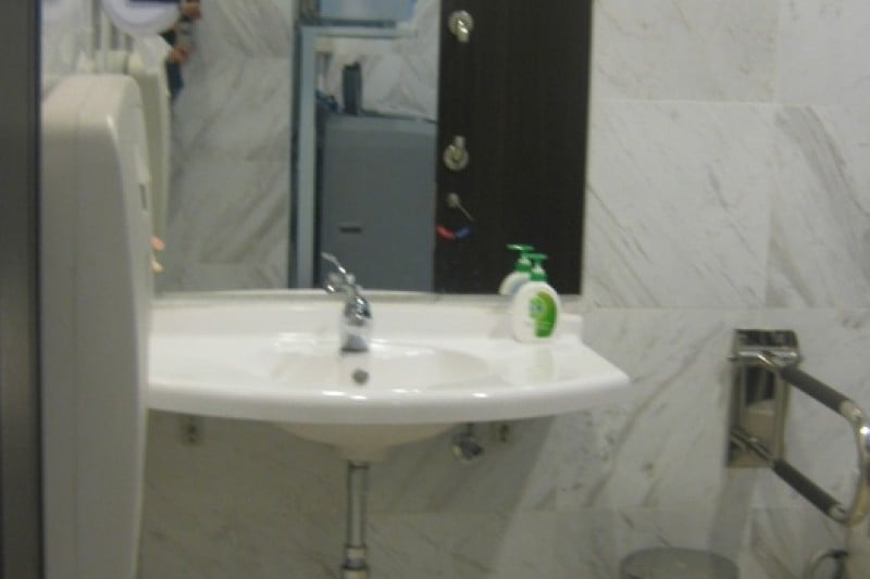 Toyoko Inn Hotel - Busan Seomyeon  (2/10)