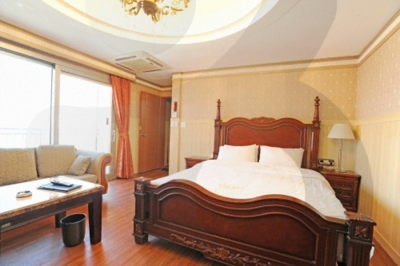 Busan Beach Tourist Hotel  (32/34)