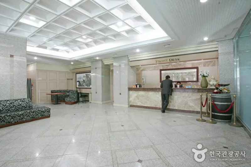Sangnam International House  (4/19)