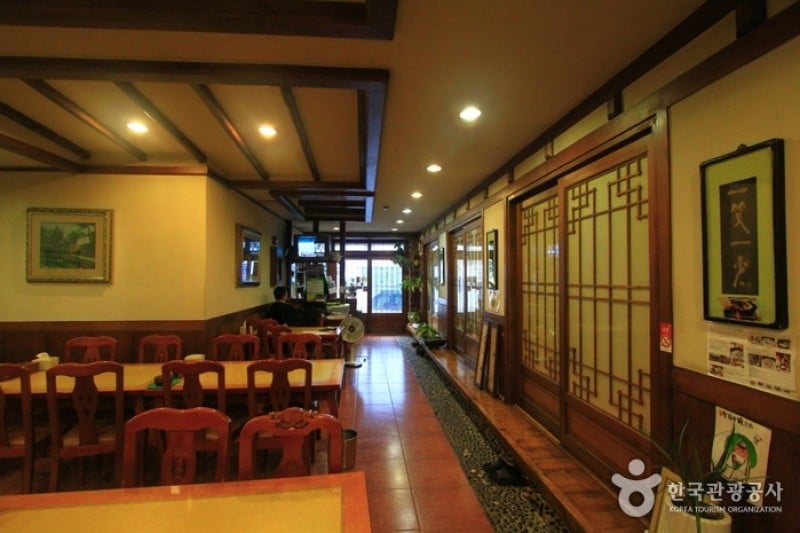 Cheonan Gomtang  (3/5)