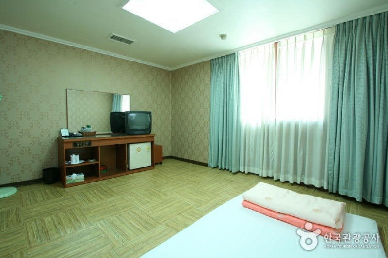 Hotel Lamer  (2/6)