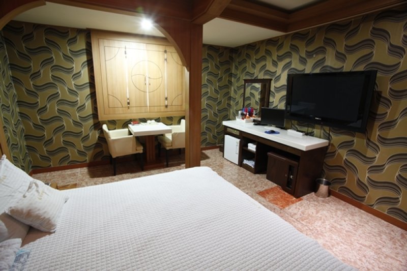 Aubeson Motel - Goodstay  (7/10)