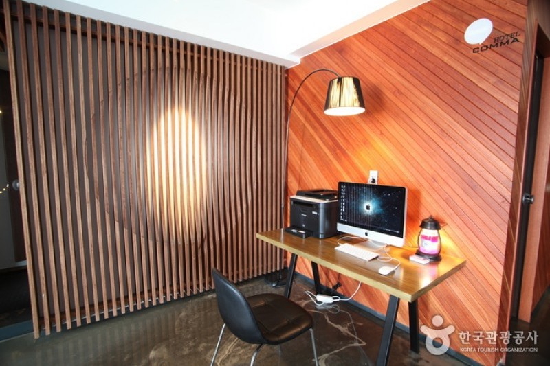 Comma Hotel - Goodstay  (18/23)