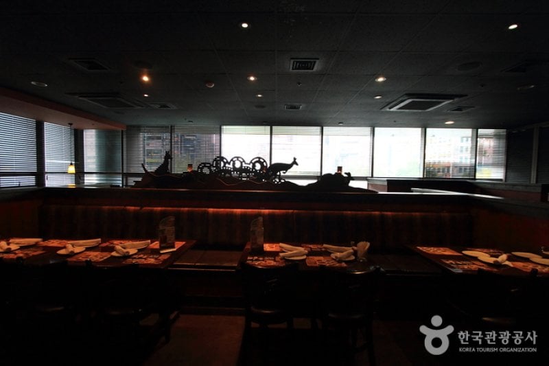 Outback Steakhouse - Busan Yeonsan Branch (아웃백스테이크하우스(부산연산점)) (3/5)