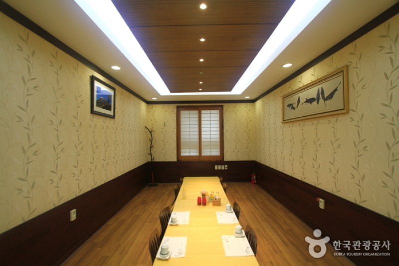 Ilgwang Daebokjip (일광대복집) (3/5)