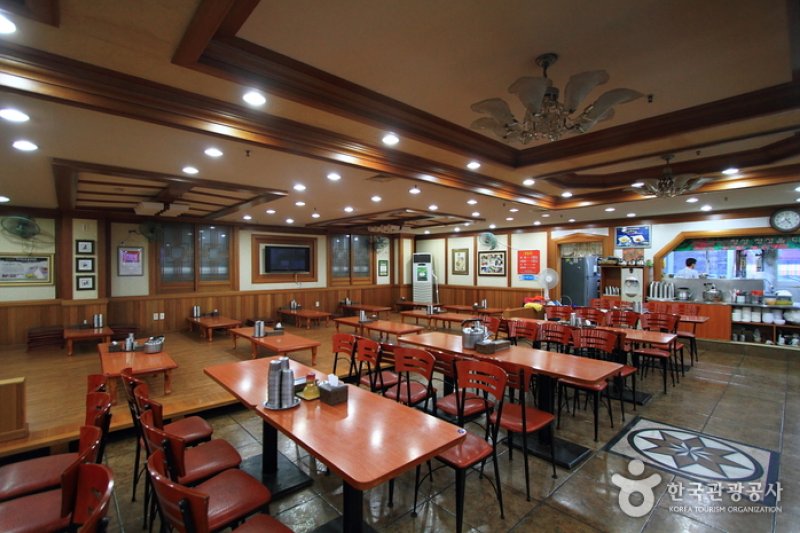 Gaya Halmae Milmyeon (가야할매밀면) (2/5)
