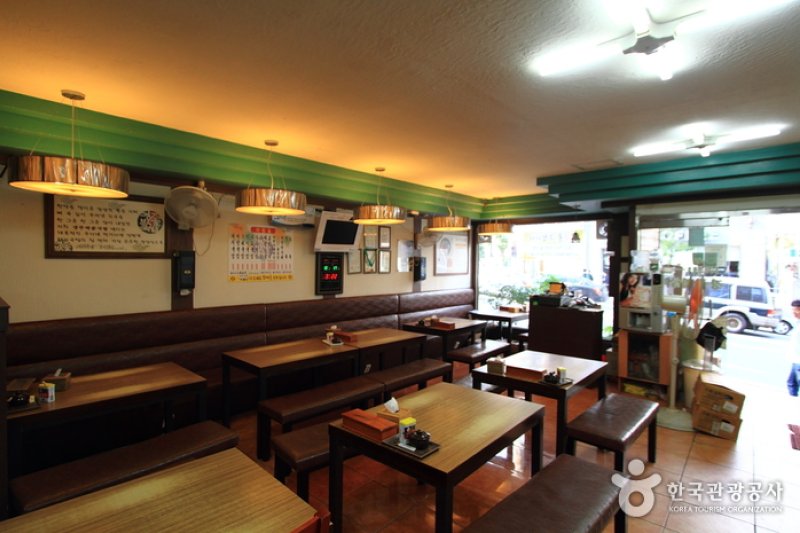 Gyeongju Bakga Gukbap - Togok Branch (경주박가국밥 (토곡점)) (4/5)