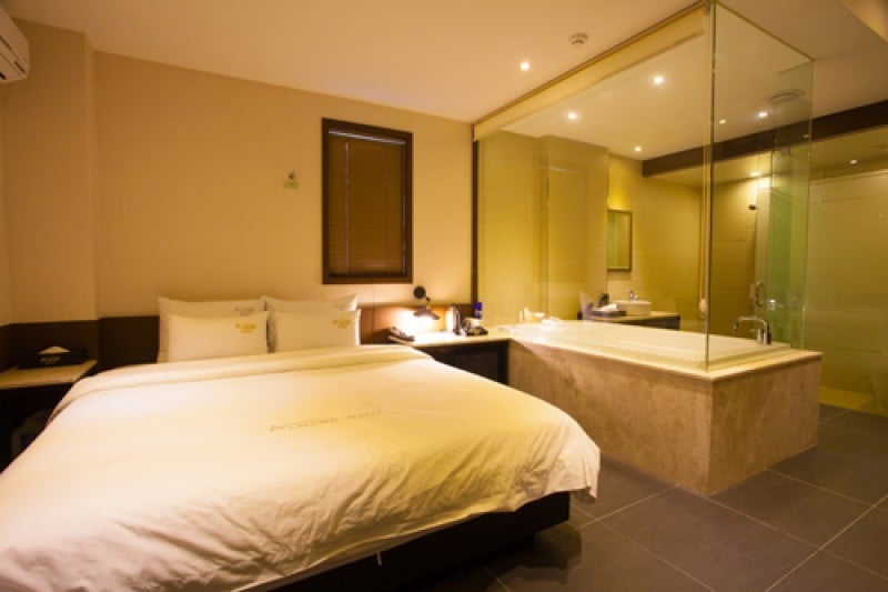 Almond Hotel - Goodstay  (6/28)