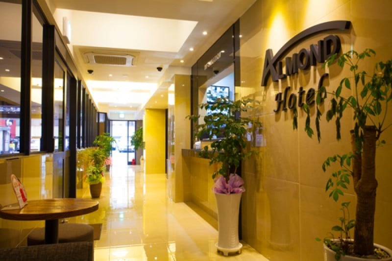 Almond Hotel - Goodstay  (10/28)