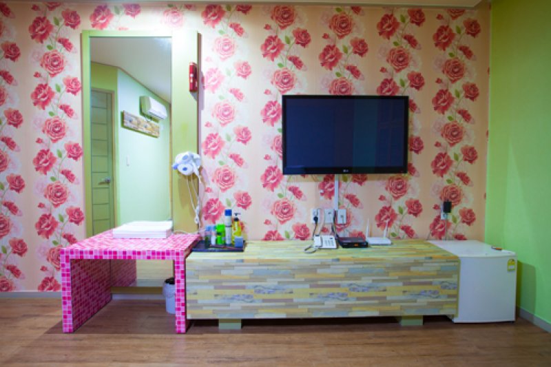 Valentine Hotel - Goodstay  (8/17)