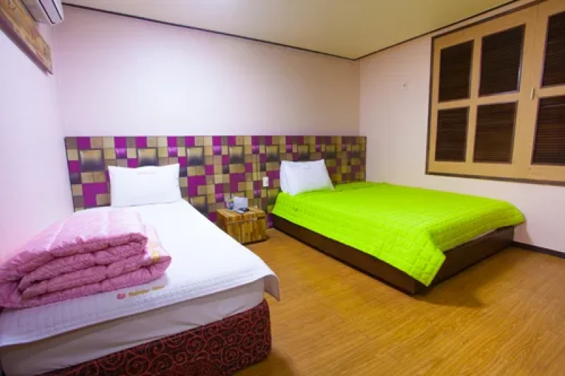 Valentine Hotel - Goodstay  (11/17)