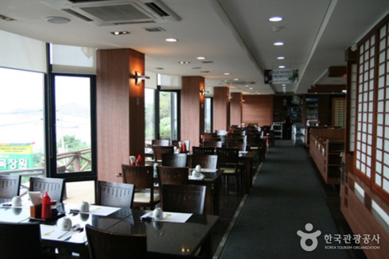 Mokjangwon  (4/14)
