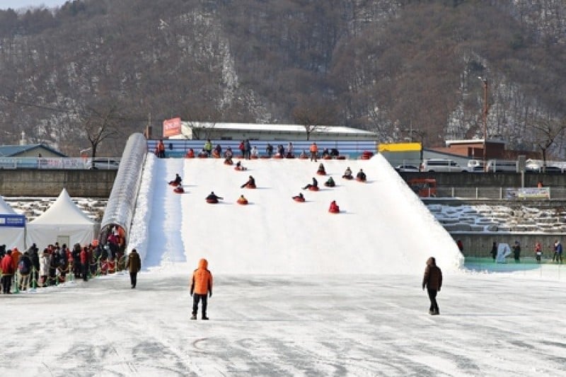 Hwacheon Sancheoneo (Mountain Trout) Ice Festival  (8/12)