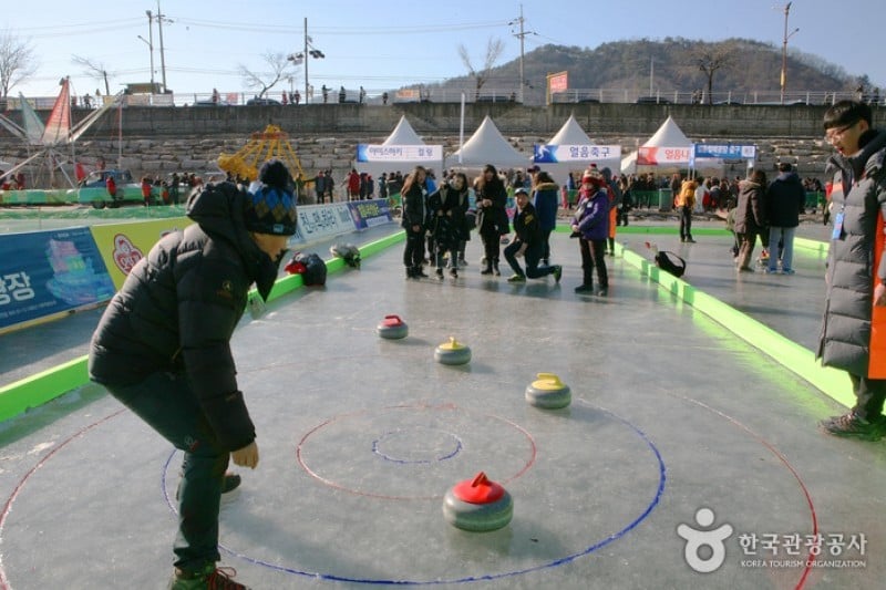 Hwacheon Sancheoneo (Mountain Trout) Ice Festival  (11/12)