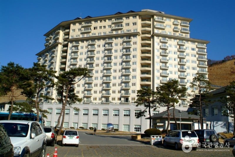 Elysian Gangchon Ski Resort  (1/18)