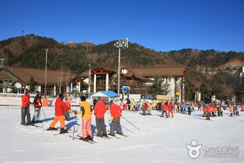 Yongpyong Resort  (3/16)