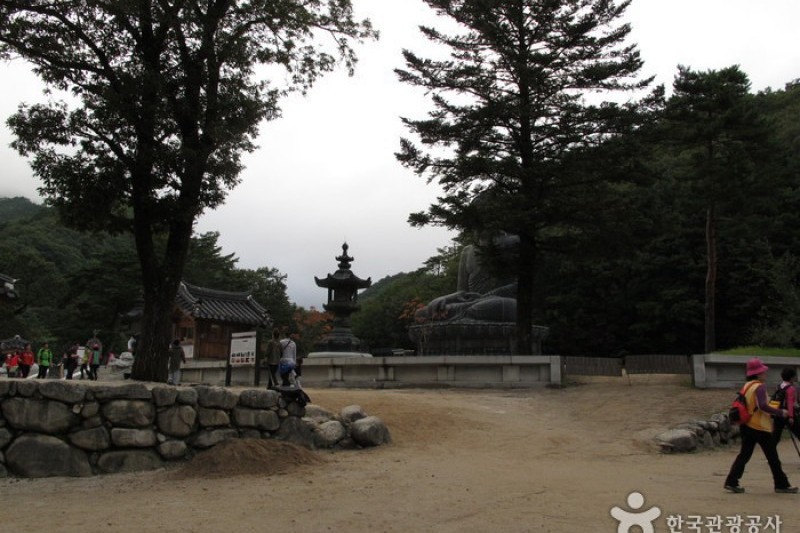 Sinheungsa Temple  (Seoraksan) (3/20)