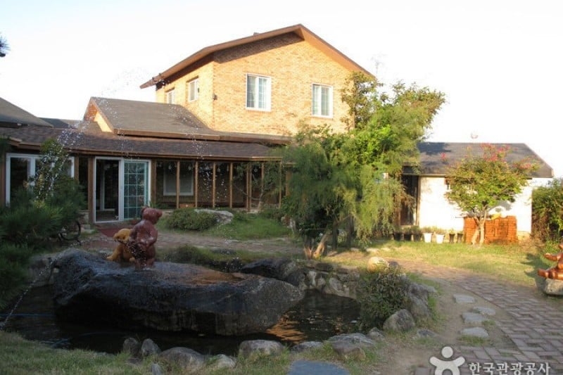 Teddy Bear Farm  (17/30)
