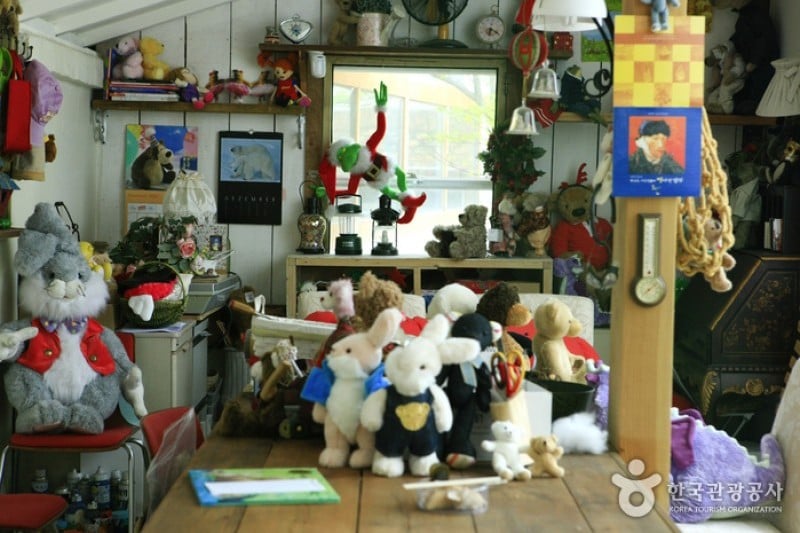 Teddy Bear Farm  (28/30)