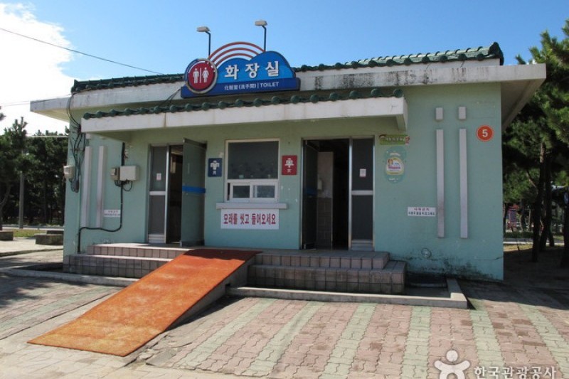 Naksan Beach  (1/24)