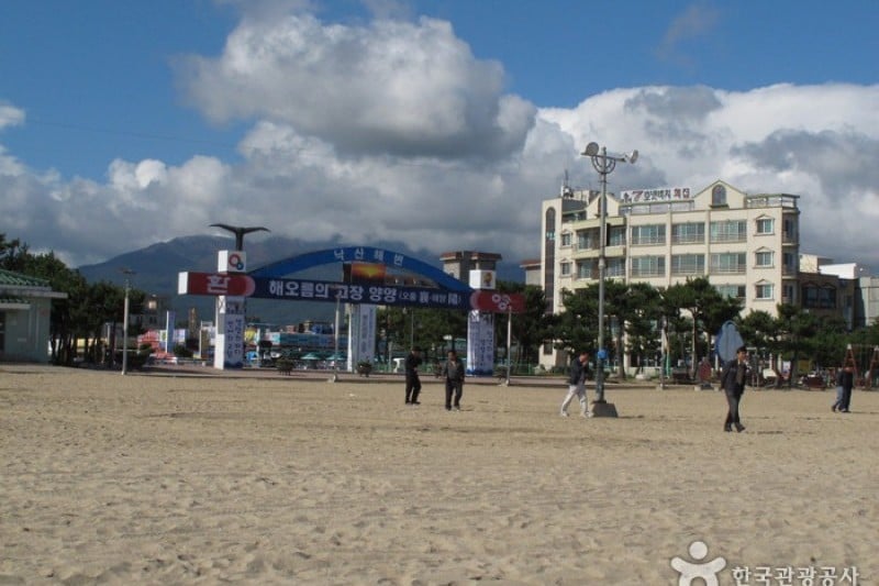Naksan Beach  (5/24)