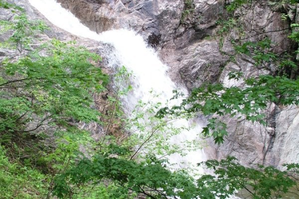 Biryong Falls