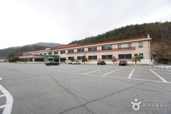 Hotel Sorak Kyoyuk Munhwa Hoekwan