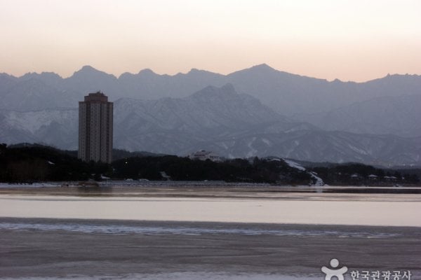Yeongnangho Lake