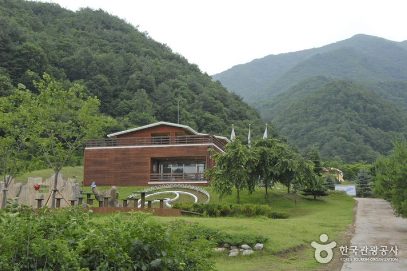 Yanggu Eco-Botanical Garden  (1/4)