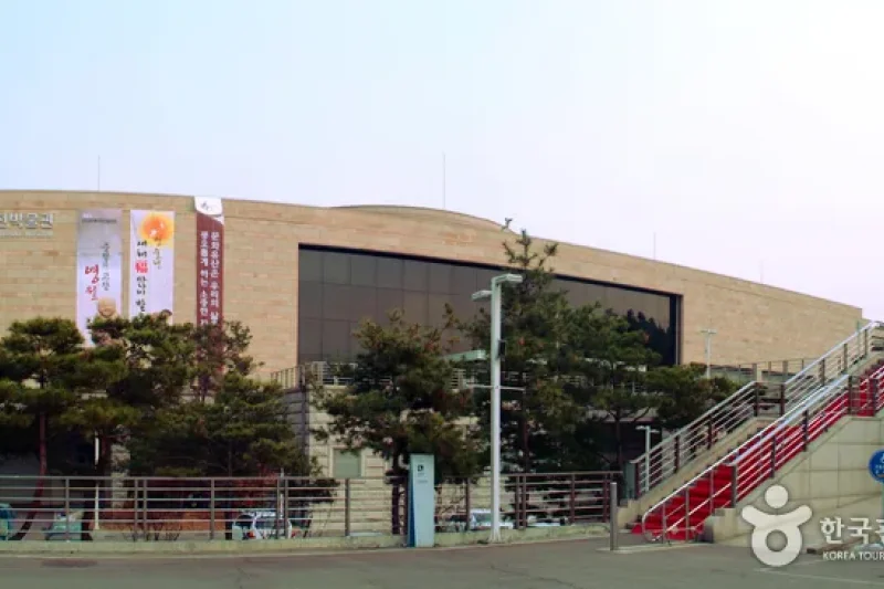 Seollal Traditional &amp; Cultural Event at Chuncheon National Museum  (1/2)