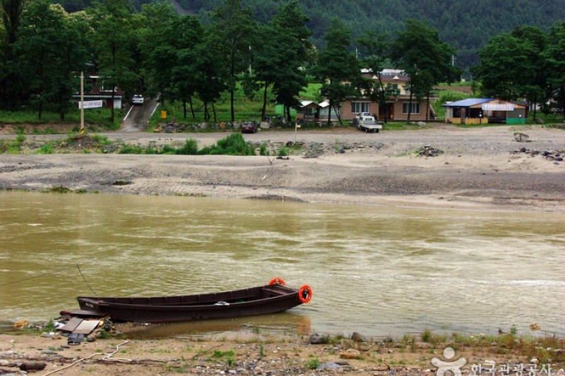 Auraji Lake  (3/9)