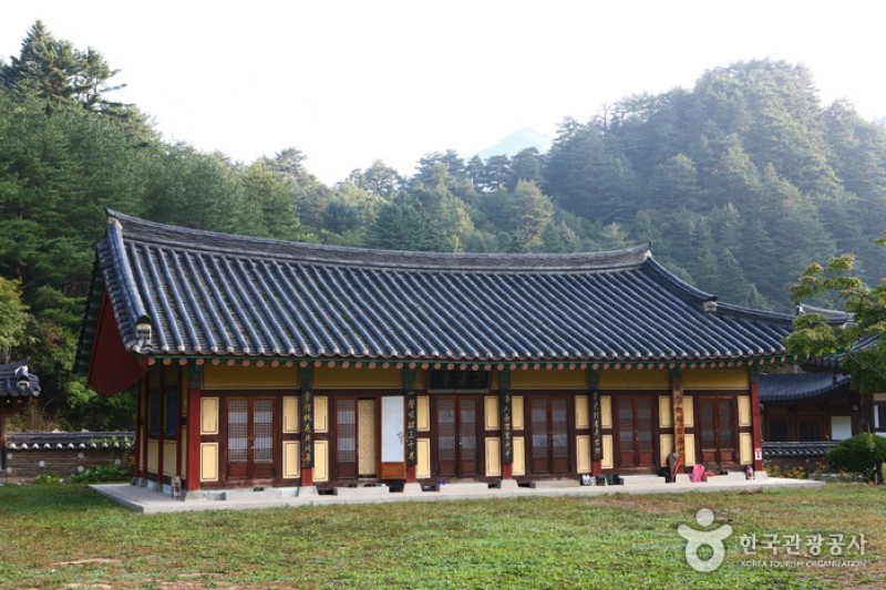 Baekdamsa Temple  (17/20)